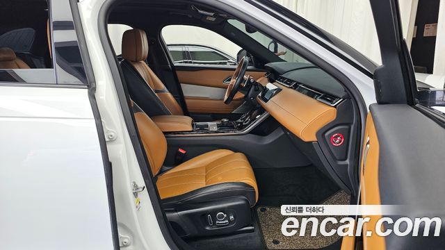 Land Rover Range Rover Velar 2018 — photo 11