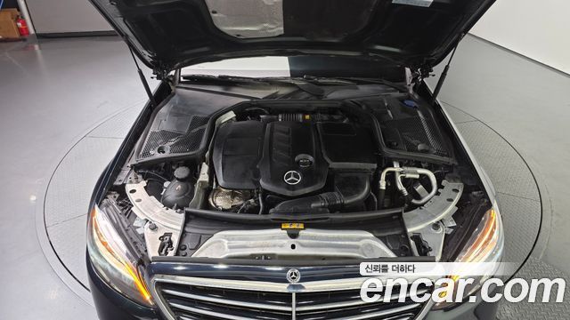 Mercedes-Benz C-Class 2019 — photo 6