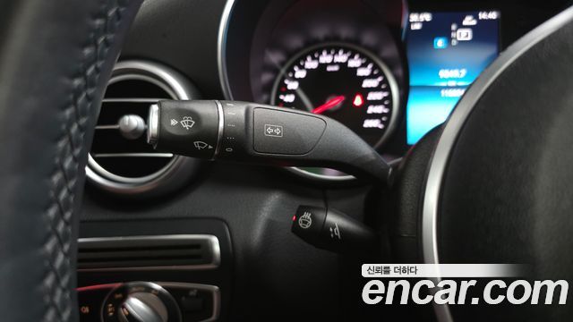 Mercedes-Benz C-Class 2019 — photo 25