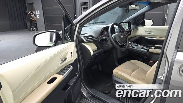 Toyota Sienna 2022 — photo 13