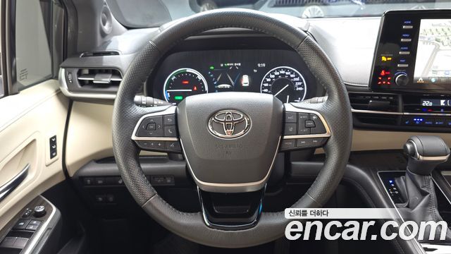 Toyota Sienna 2022 — photo 19