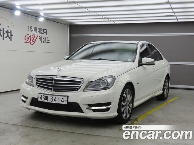 Mercedes-Benz C-Class 2012 — photo 1