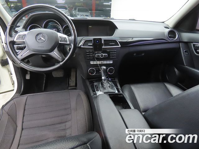 Mercedes-Benz C-Class 2012 — photo 5