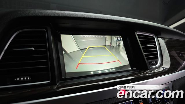 Genesis G80 2018 — photo 21