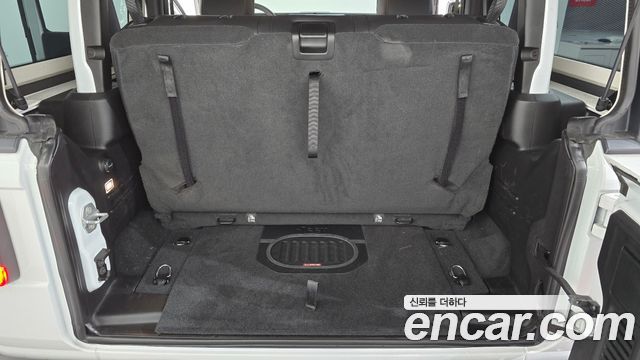 Jeep Wrangler 2025 — photo 20