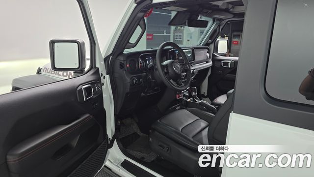 Jeep Wrangler 2025 — photo 22