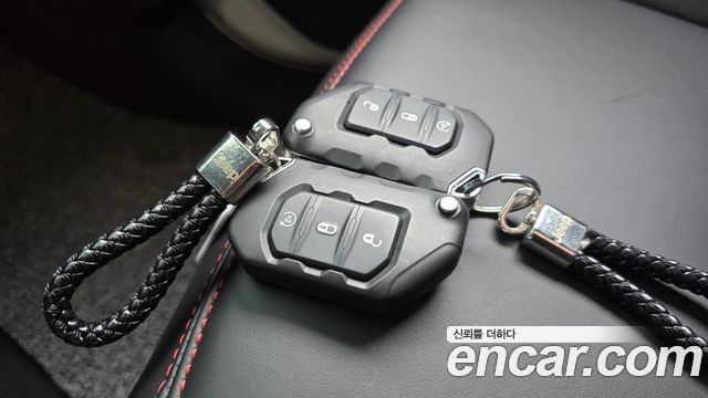 Jeep Wrangler 2025 — photo 29