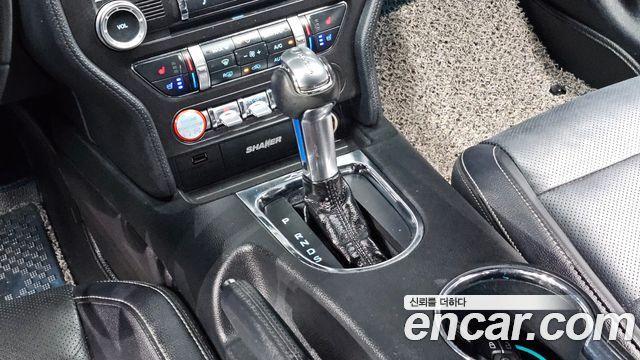 Ford Mustang 2016 — photo 9