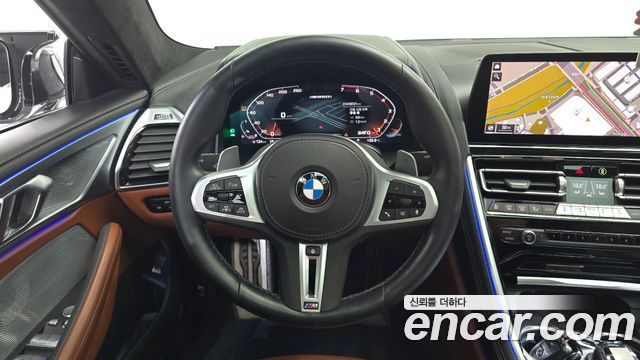BMW 8-Series 2023 — photo 19