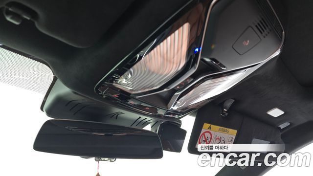 BMW 8-Series 2023 — photo 25