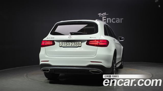 Mercedes-Benz GLC-Class 2019 — photo 4
