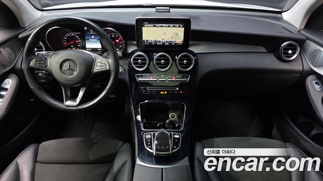 Mercedes-Benz GLC-Class 2019 — photo 10