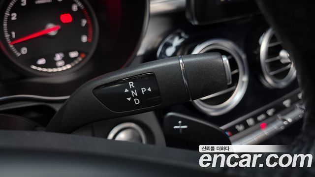 Mercedes-Benz GLC-Class 2019 — photo 12