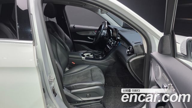 Mercedes-Benz GLC-Class 2019 — photo 17