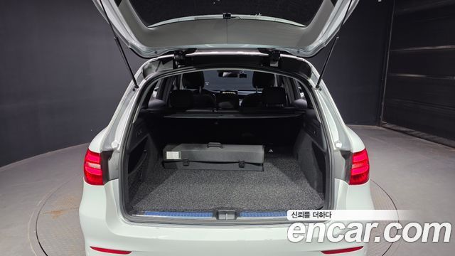 Mercedes-Benz GLC-Class 2019 — photo 26