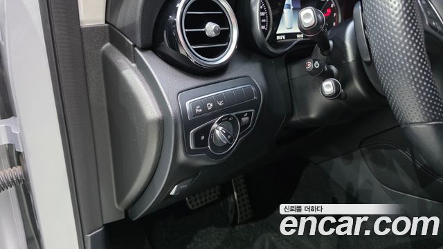 Mercedes-Benz GLC-Class 2019 — photo 28