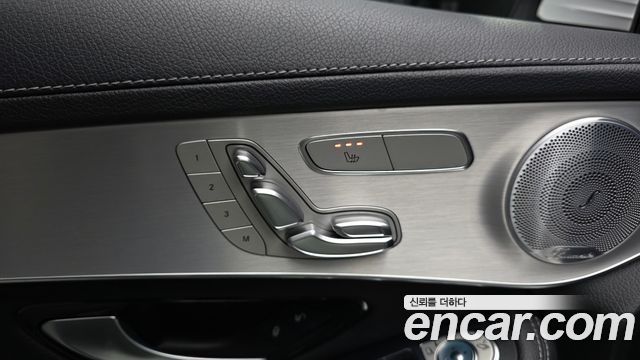 Mercedes-Benz GLC-Class 2019 — photo 30