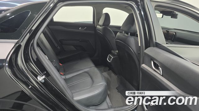 Kia K5 2021 — photo 17