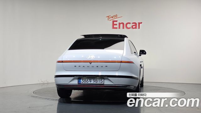 Hyundai Grandeur 2023 — photo 4