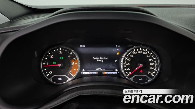 Jeep Renegade 2018 — photo 11