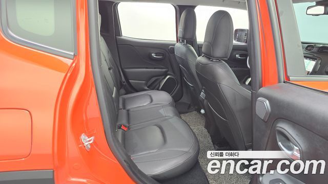 Jeep Renegade 2018 — photo 18
