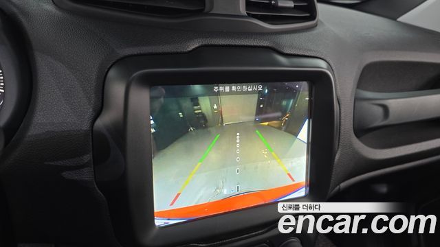 Jeep Renegade 2018 — photo 20