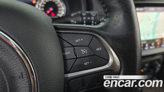 Jeep Renegade 2018 — photo 22