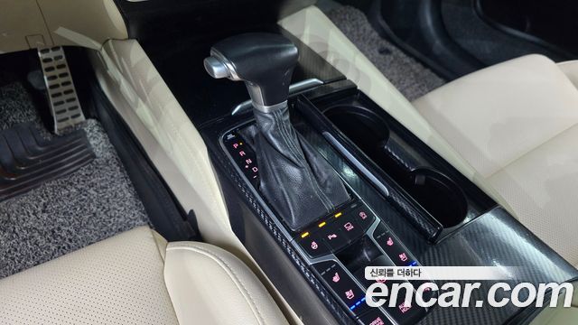 Kia K7 2017 — photo 9