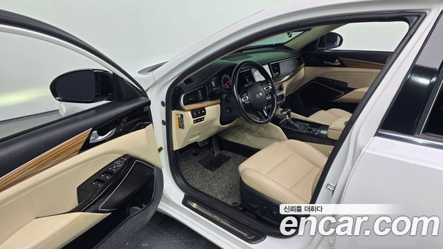 Kia K7 2017 — photo 11