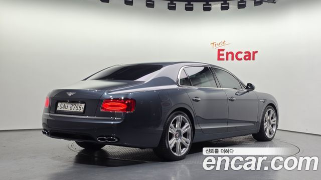Bentley Flying Spur 2017 — photo 2