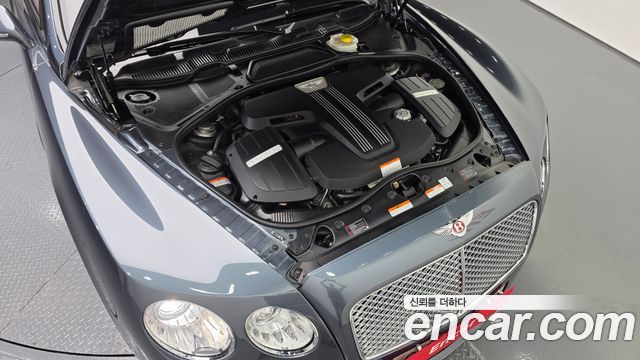Bentley Flying Spur 2017 — photo 6