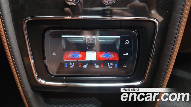 Bentley Flying Spur 2017 — photo 23