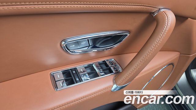Bentley Flying Spur 2017 — photo 28