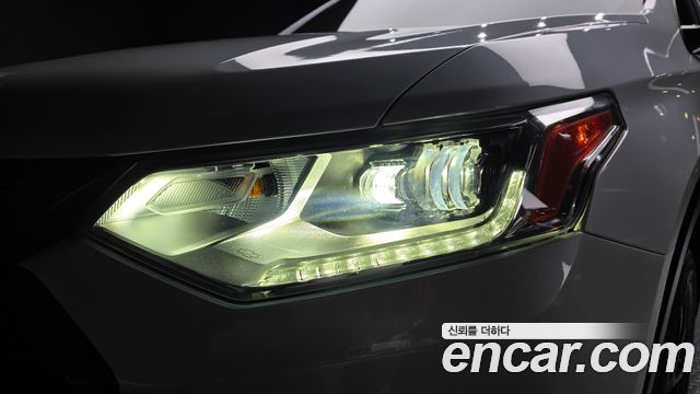Chevrolet Korea Traverse 2021 — photo 8