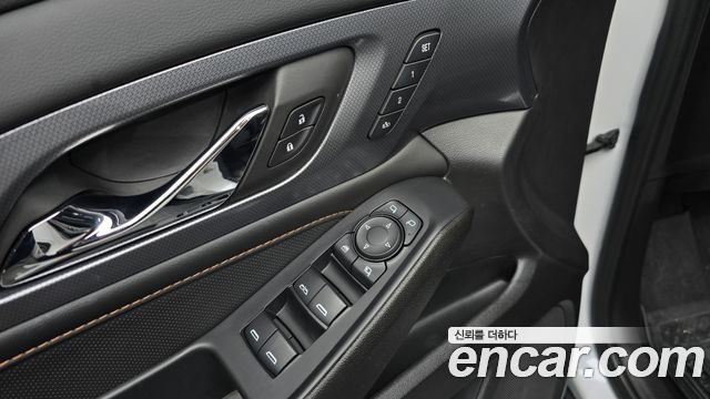 Chevrolet Korea Traverse 2021 — photo 27