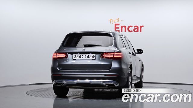 Mercedes-Benz GLC-Class 2019 — photo 4