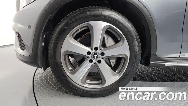Mercedes-Benz GLC-Class 2019 — photo 5