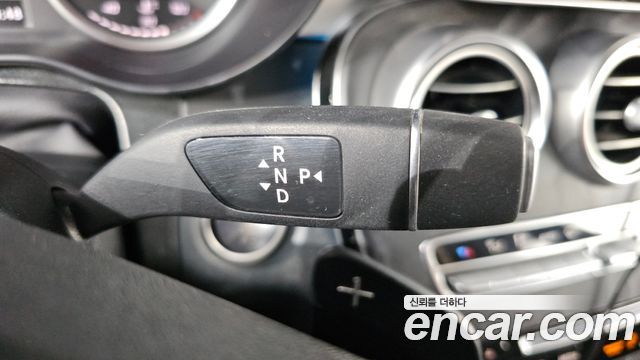 Mercedes-Benz GLC-Class 2019 — photo 12