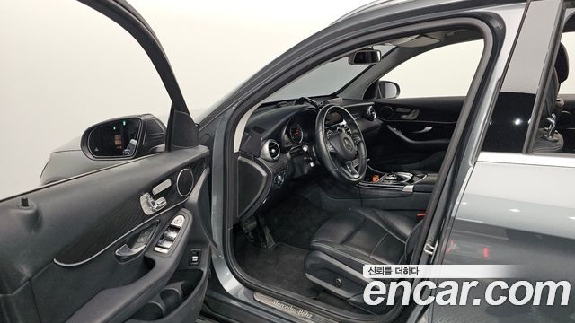 Mercedes-Benz GLC-Class 2019 — photo 13
