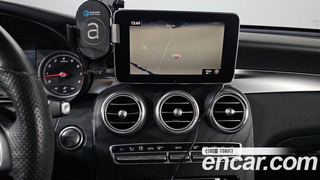 Mercedes-Benz GLC-Class 2019 — photo 23