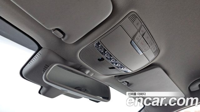 Mercedes-Benz GLC-Class 2019 — photo 26