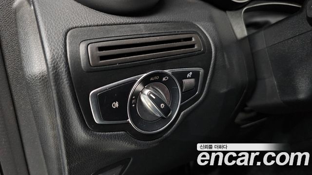 Mercedes-Benz GLC-Class 2019 — photo 27