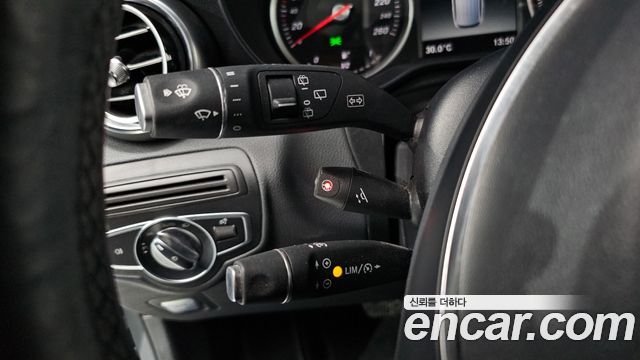 Mercedes-Benz GLC-Class 2019 — photo 28