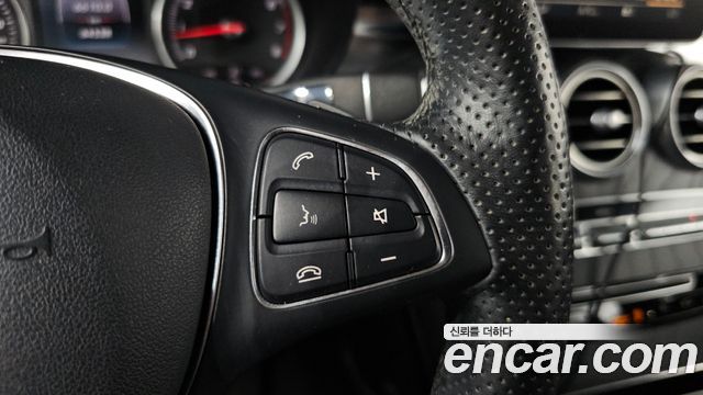 Mercedes-Benz GLC-Class 2019 — photo 30