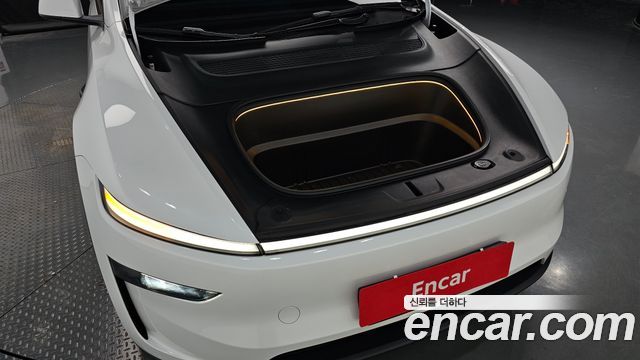 Tesla Model Y 2025 — photo 6
