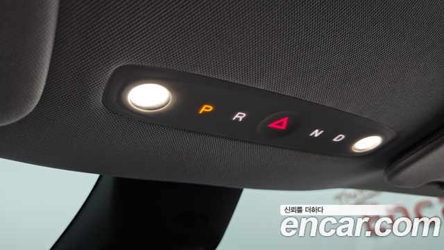Tesla Model Y 2025 — photo 12