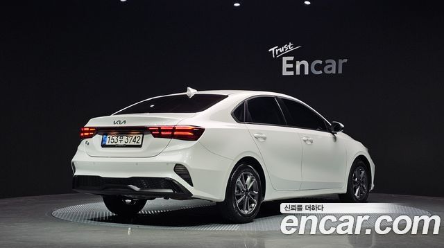 Kia K3 2022 — photo 2