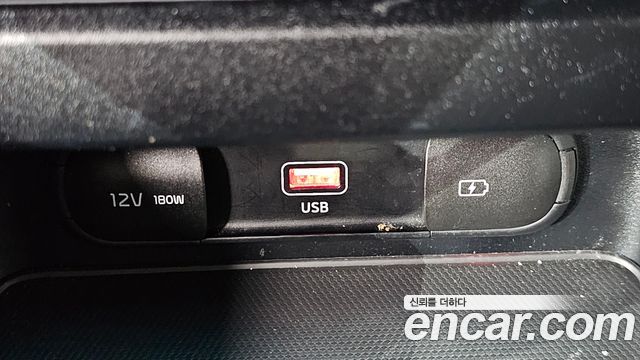 Kia K3 2022 — photo 27