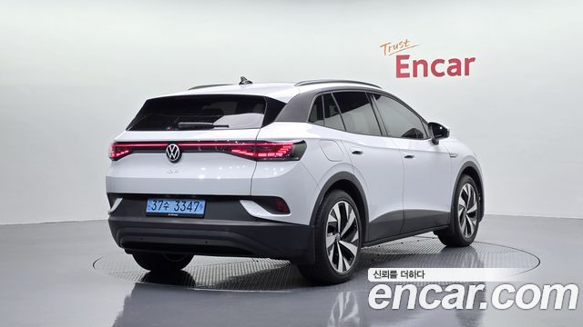 Volkswagen ID.4 2023 — photo 2