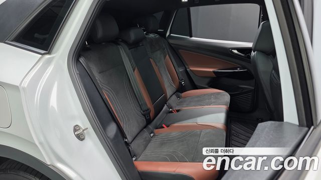 Volkswagen ID.4 2023 — photo 17